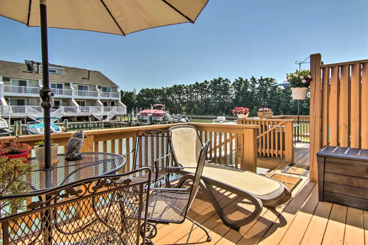 Airy Ocean City Condo On Canal Front With Deck!