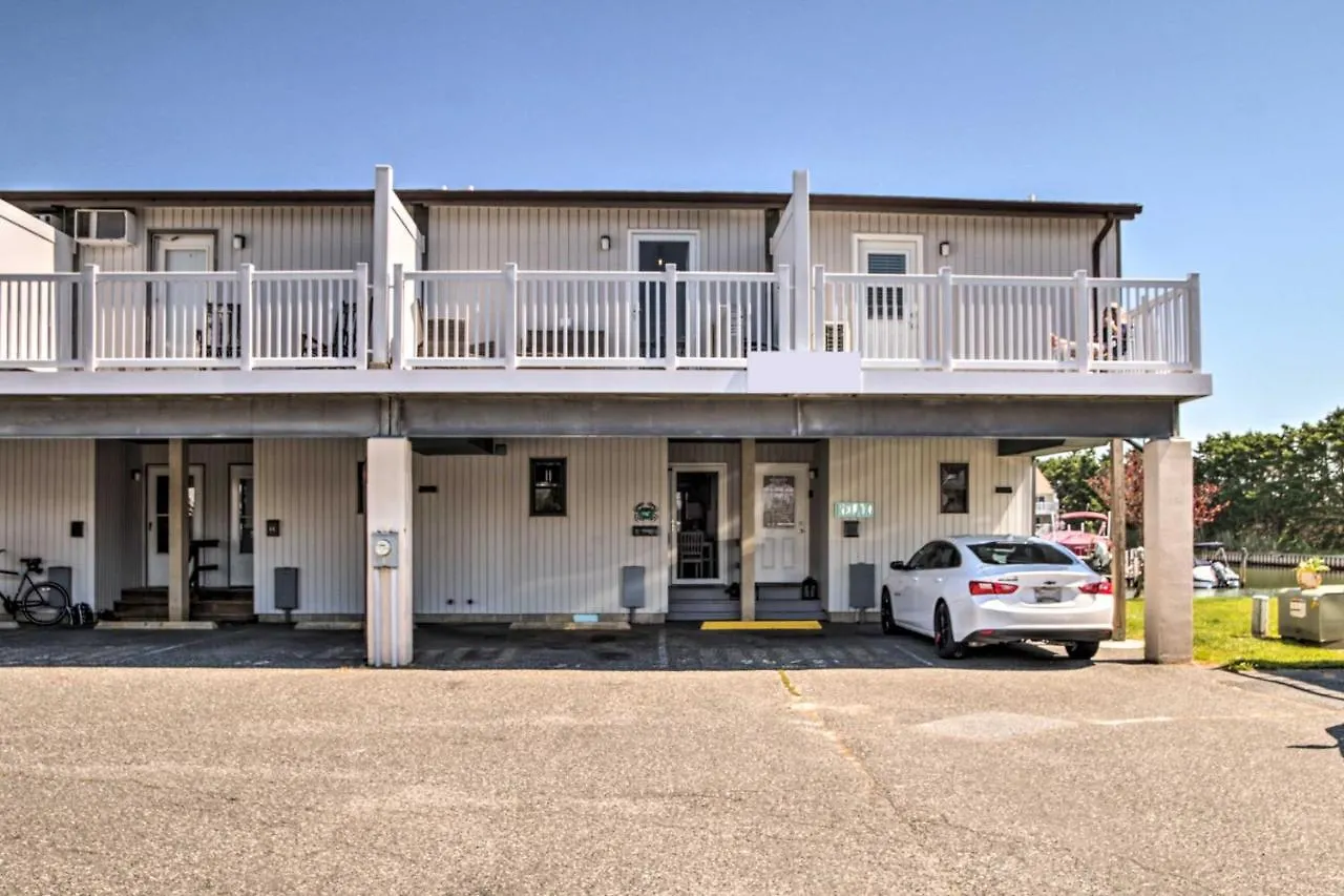 Appartement Airy Ocean City Condo On Canal Front With Deck! États-Unis