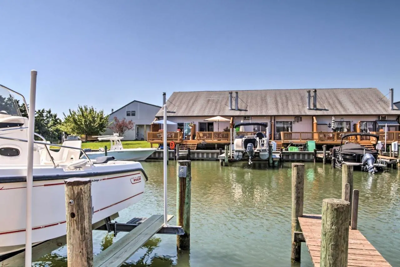 Airy Ocean City Condo On Canal Front With Deck!