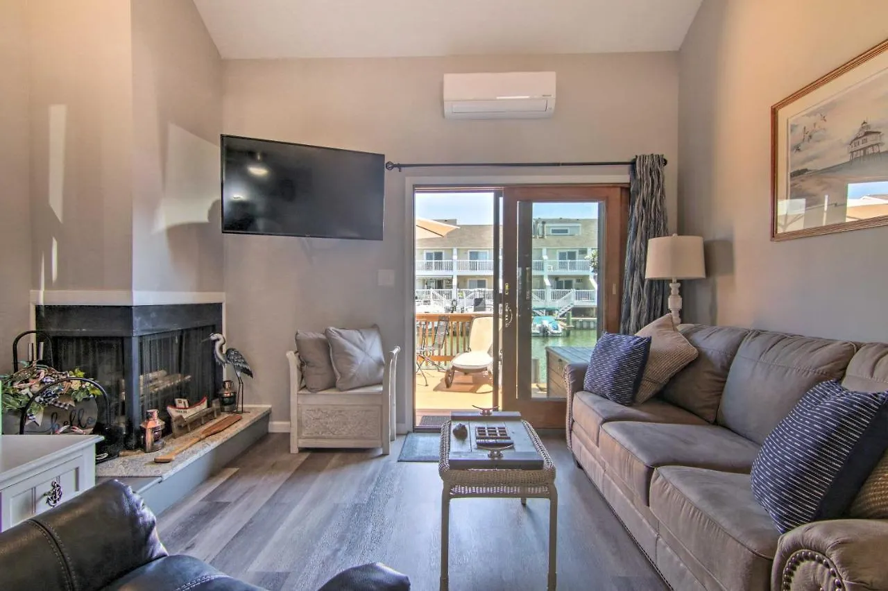 Airy Ocean City Condo On Canal Front With Deck! 0*,